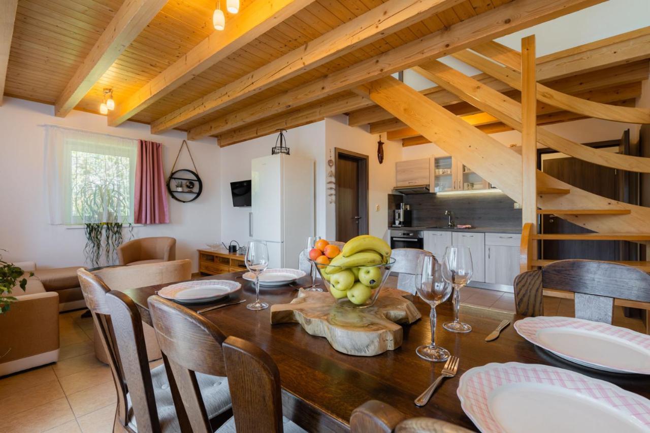 Apartments Nad Rybniky Horni Plana Luaran gambar