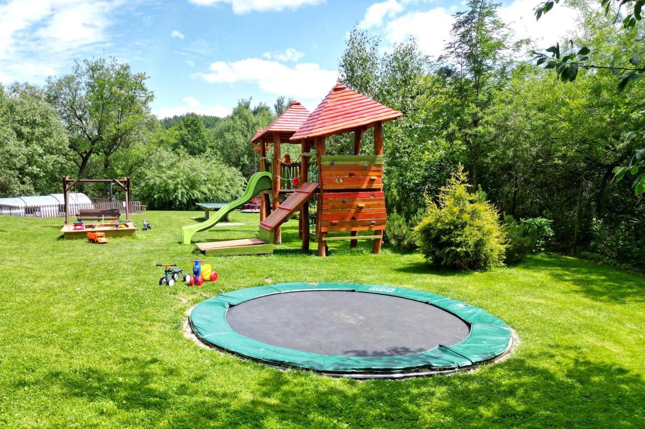 Apartments Nad Rybniky Horni Plana Luaran gambar