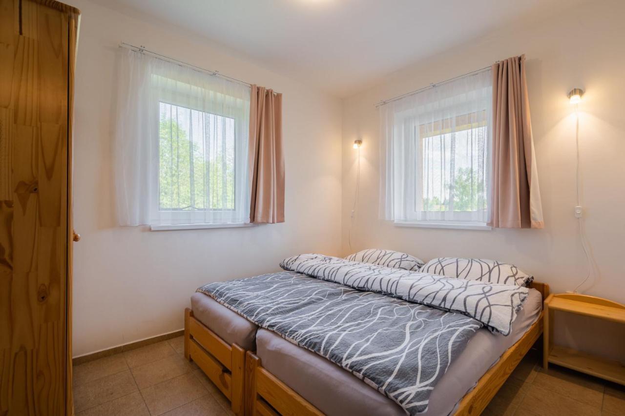 Apartments Nad Rybniky Horni Plana Luaran gambar