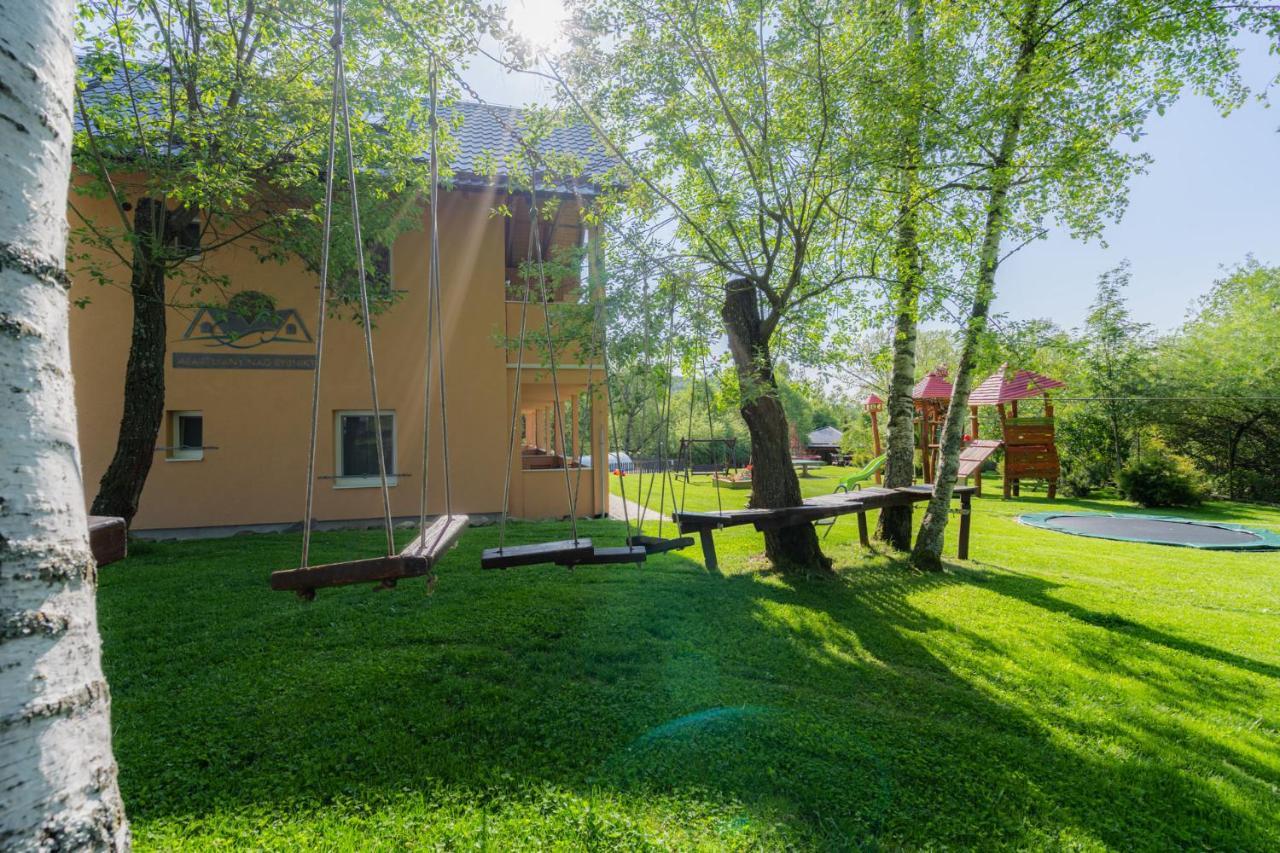 Apartments Nad Rybniky Horni Plana Luaran gambar