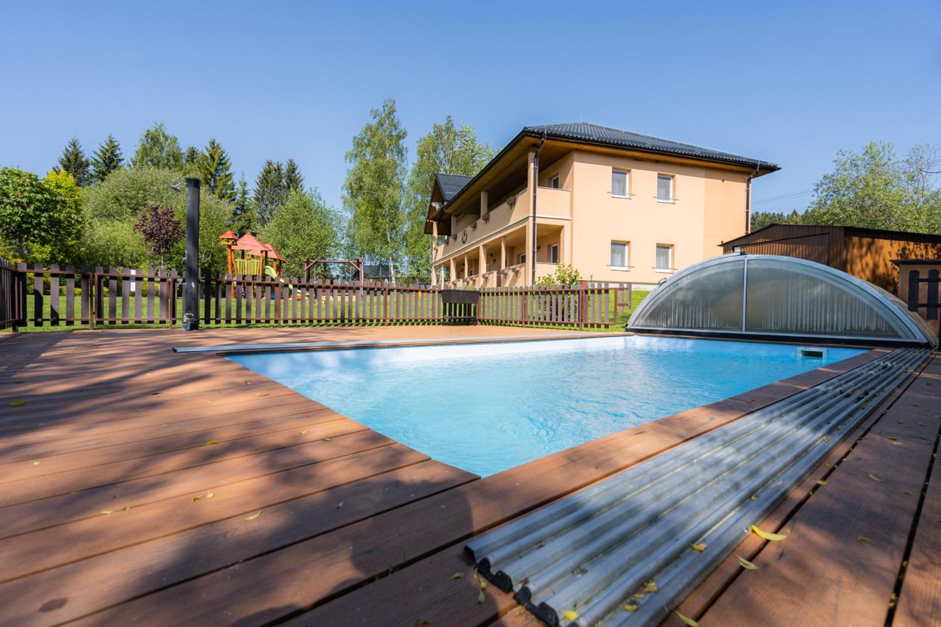 Apartments Nad Rybniky Horni Plana Luaran gambar